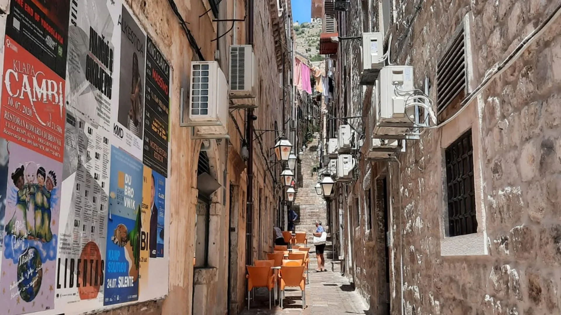 Lane in Chorio - Kimolos Island - Cyclades - Greece