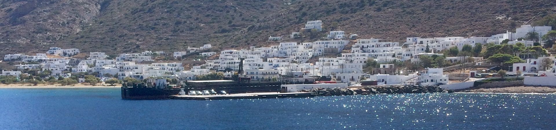 Arriving at the port of Kamares - Sifnos - Cyclades