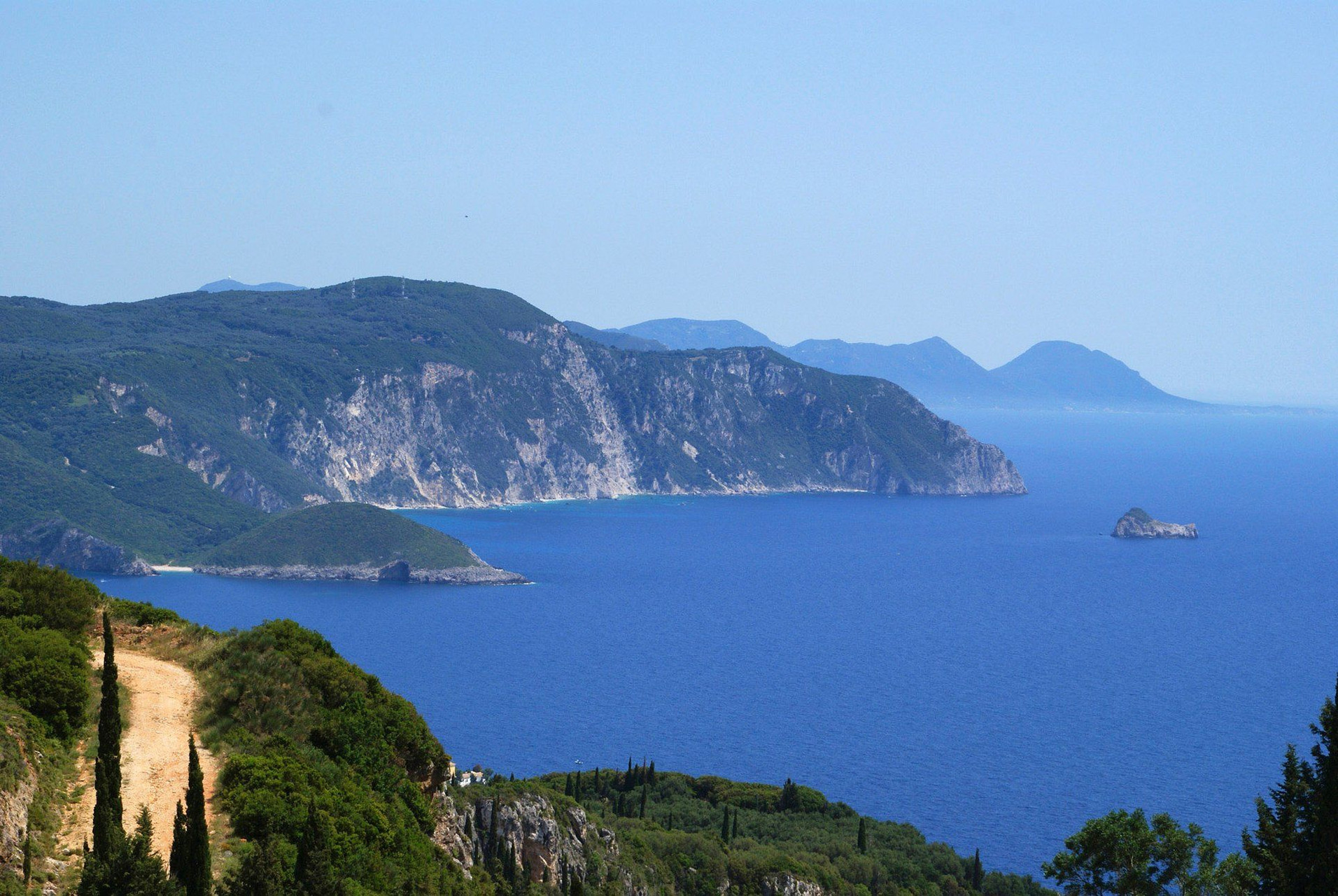 Baie de Paleokastritsa vue d'en haut - Corfou - Grèce