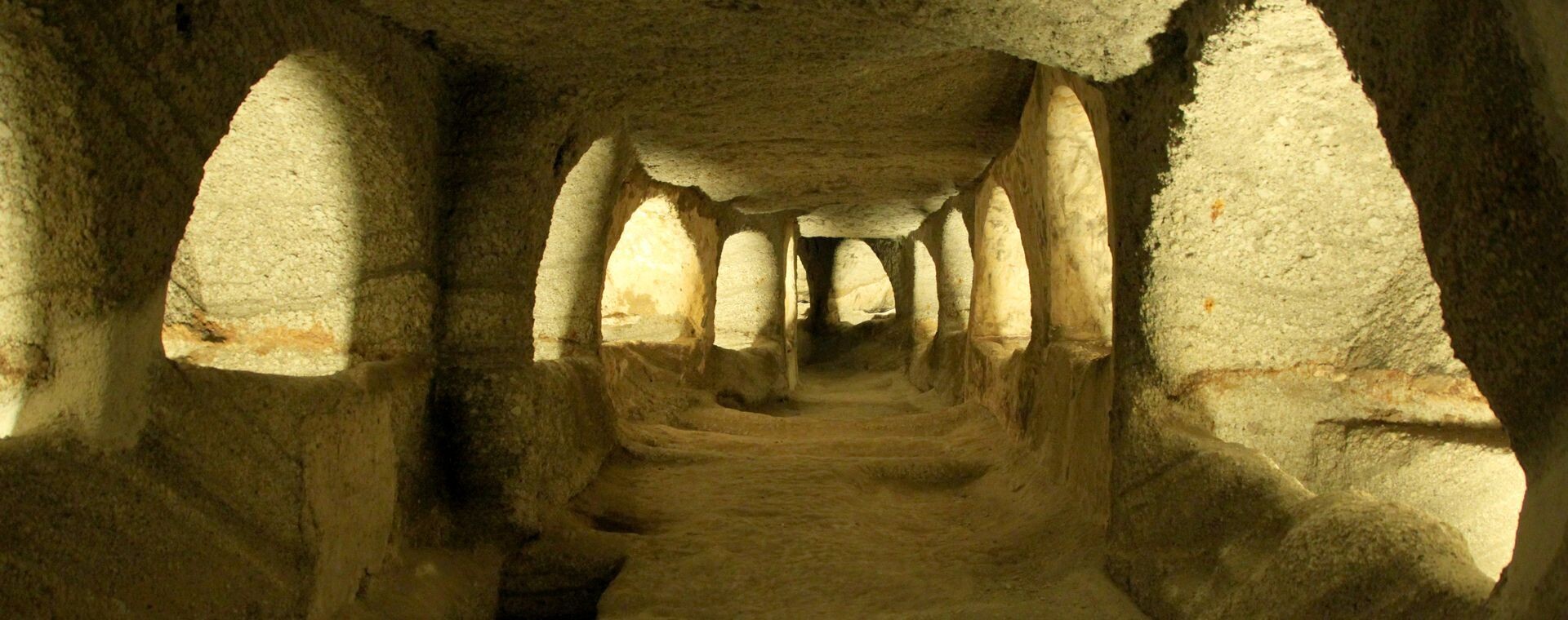 Catacombes Milos Cyclades - Cyclades - Grèce