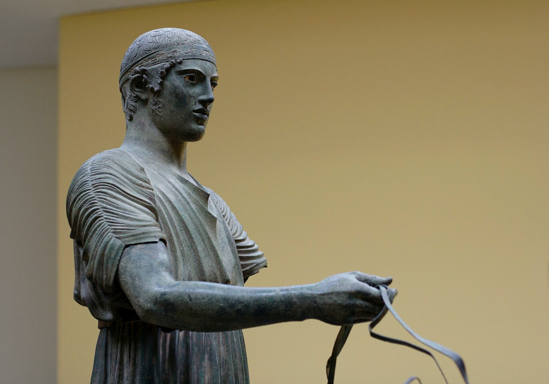 The Charioteer of Delphi, Greek bronze of the 5th century - Delphi Museum - Greece © Zde / Wikimedia (CC BY-SA 4.0)