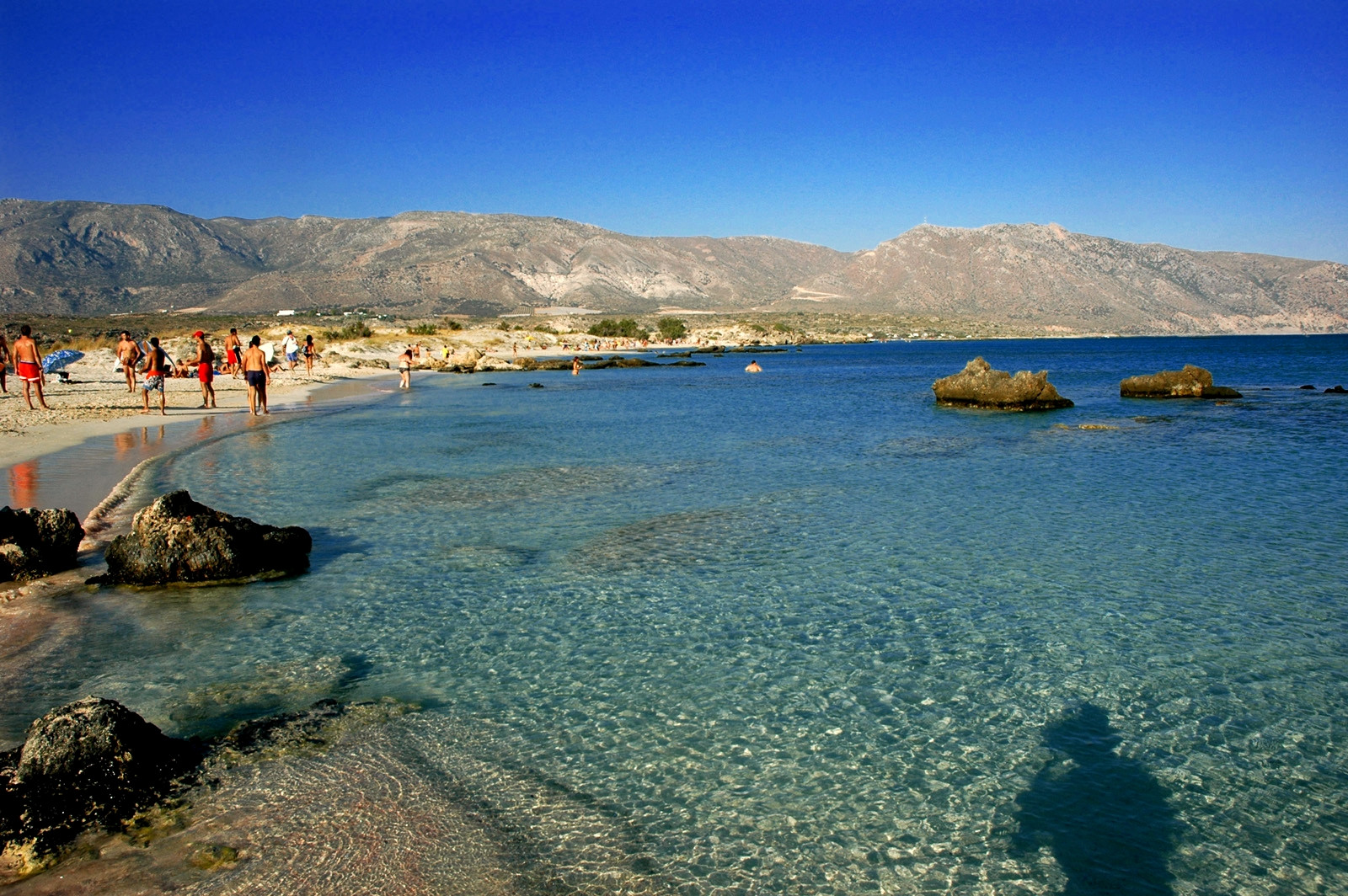 The turquoise lagoon of Elafonissi - Crete - Greece © G Da / Wikimedia (CC BY-SA 3.0)