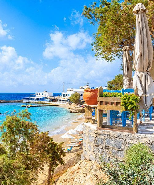 © Adobe Stock Lefkos beach on the west coast - Karpathos - Greece