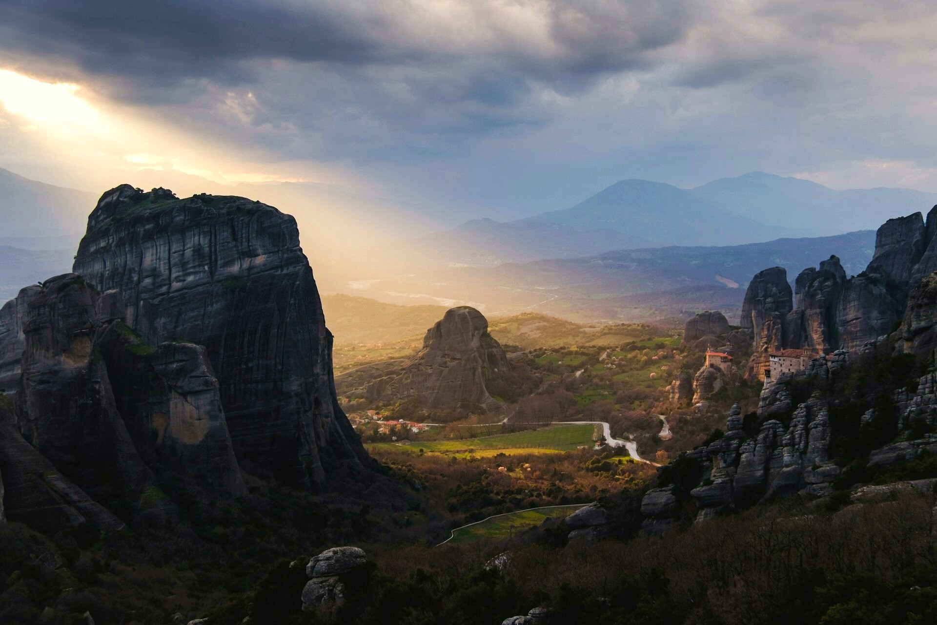 Sunset over the sandstone pillars of Meteora