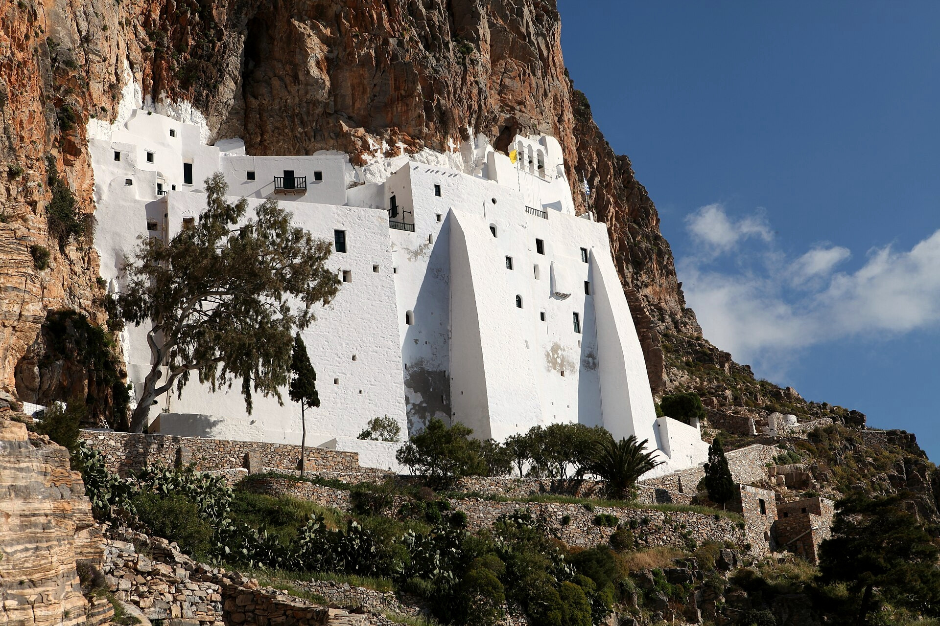 The monastery of Panagia Hozoviotissa clinging to the cliff on Amorgos