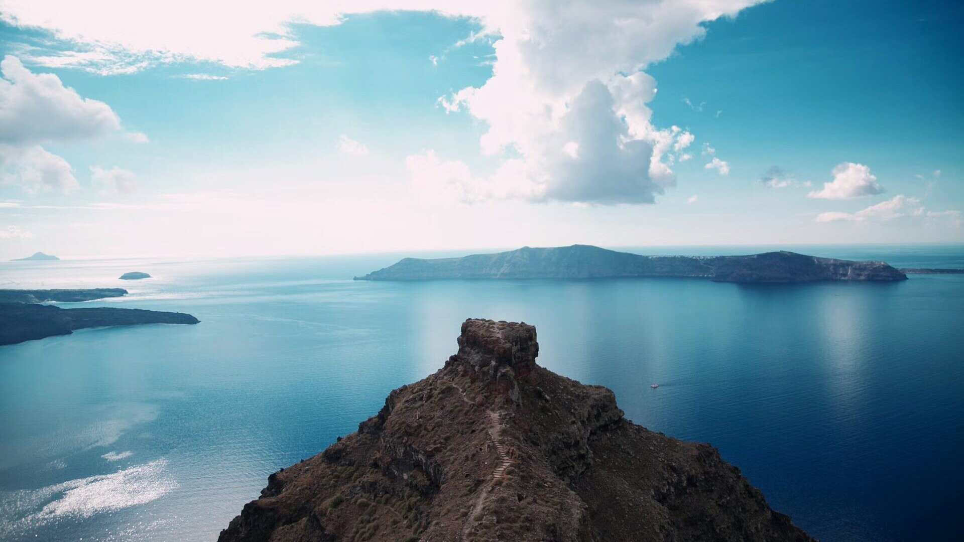 Rocher de Skaros dans la caldeira - Santorin, Grèce