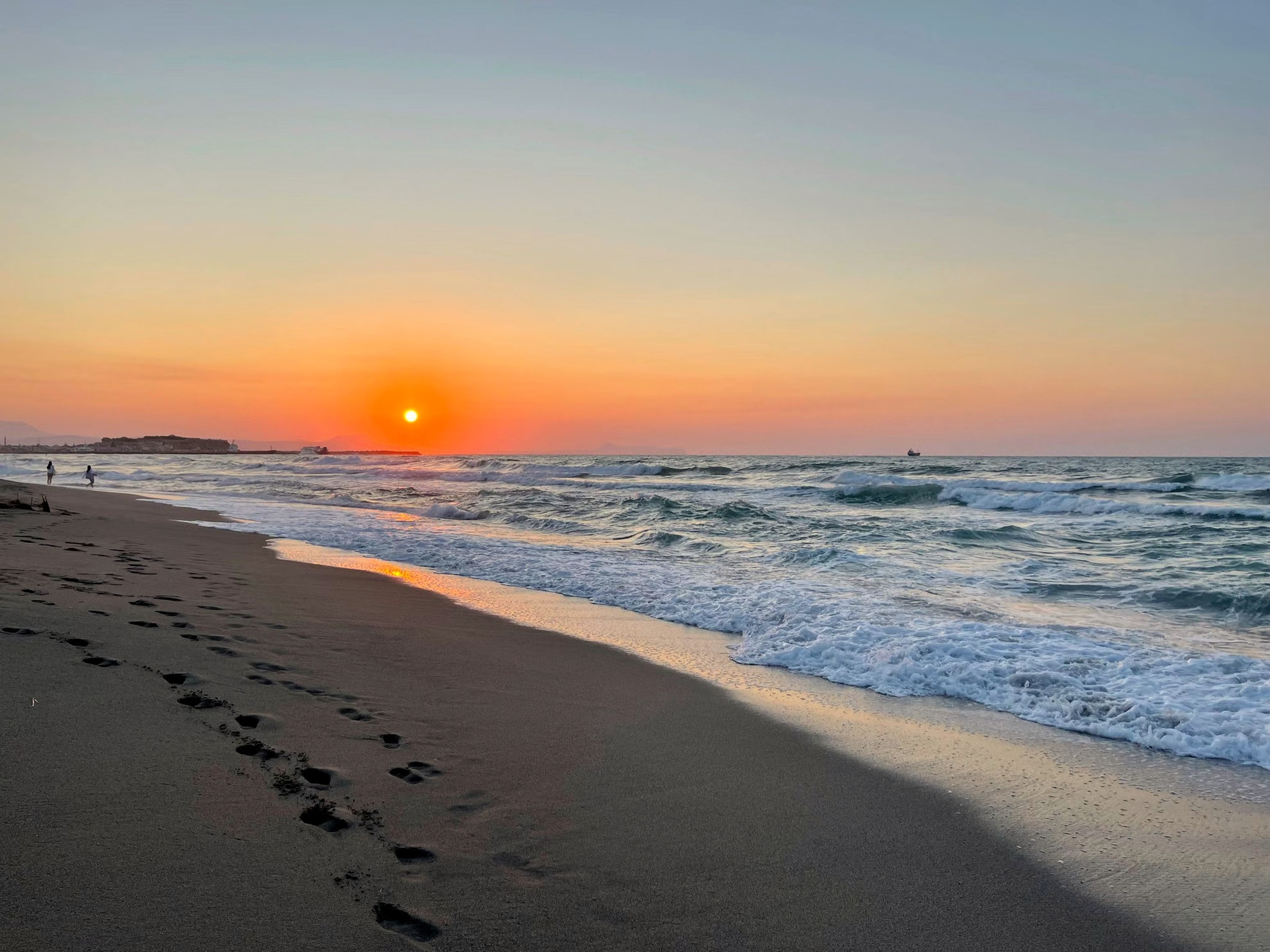 Sunset over a deserted beach - Rethymno, Crete - Greece