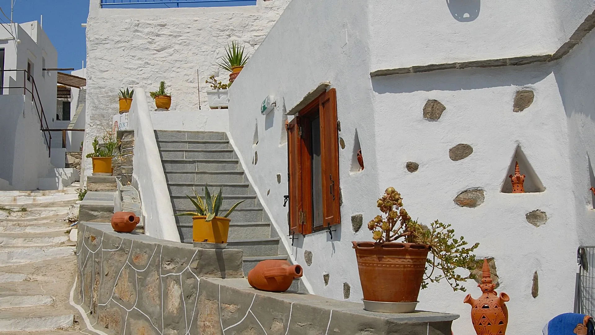 Syros, Cyclades: walking holidays in Greece | Kelifos