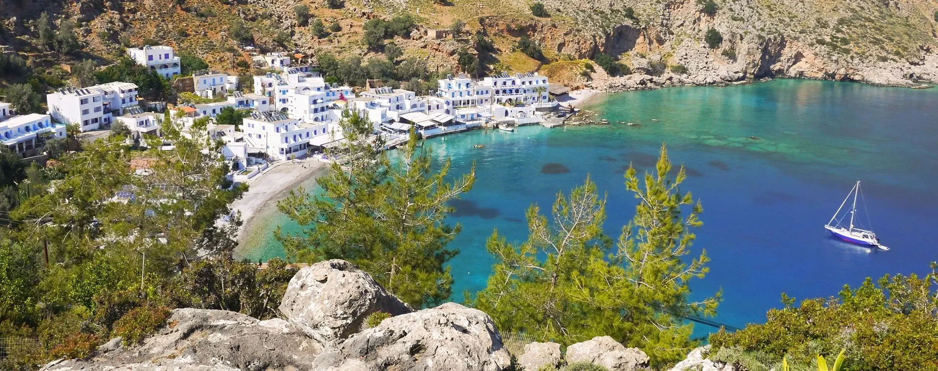 Village blanc de Loutro et baie turquoise - Crete Grece