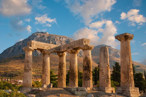 The Peloponnese: ancient heritage and Greek sweetness of life